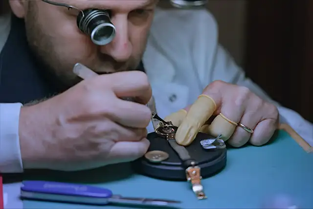 Specialized maintenance for Cartier quartz watches at The Watch Lab Geneva.