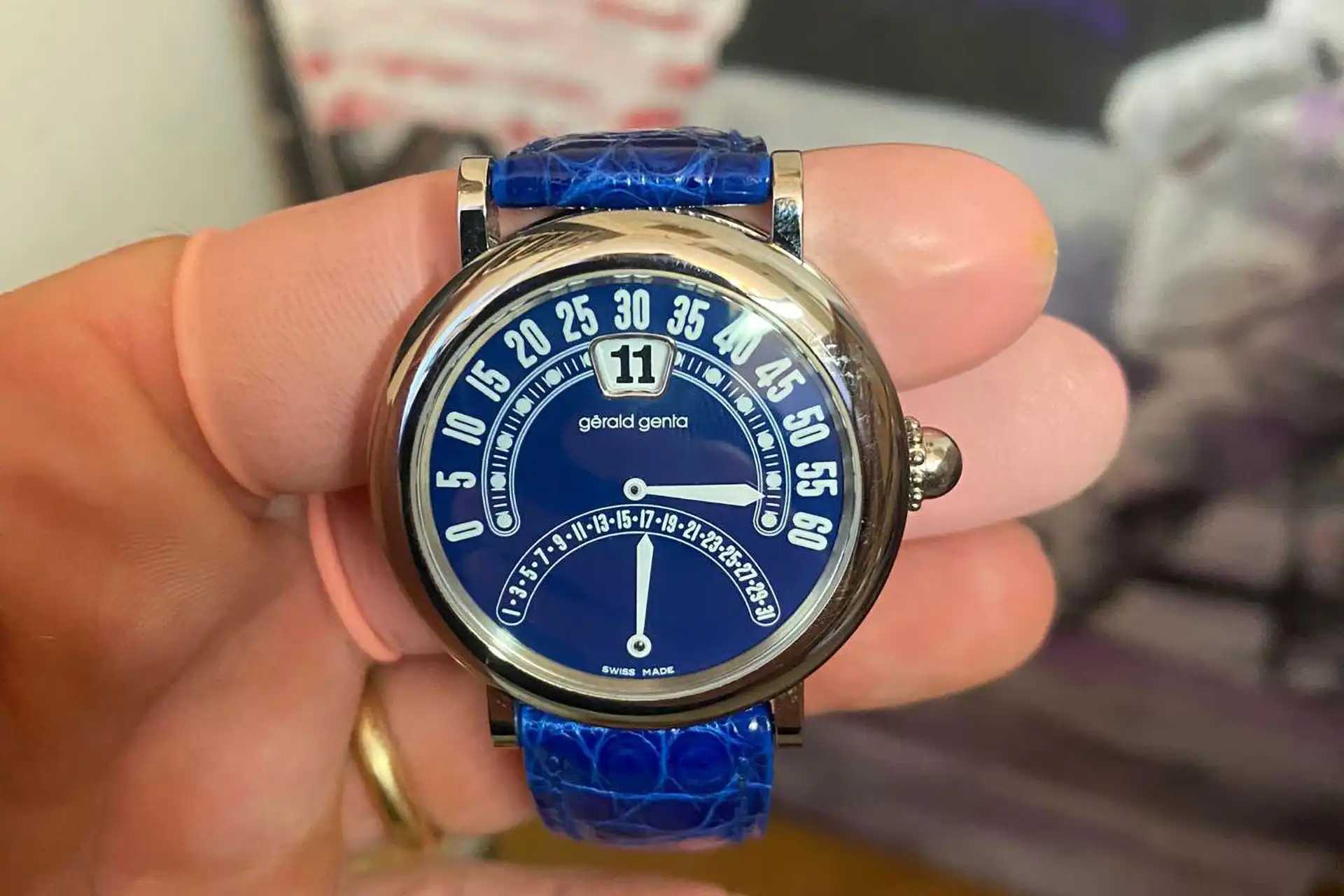 reparation-montre-gerald-genta Réparation montre Gerald Genta Retro à Genève – cadran bleu et bracelet en cuir