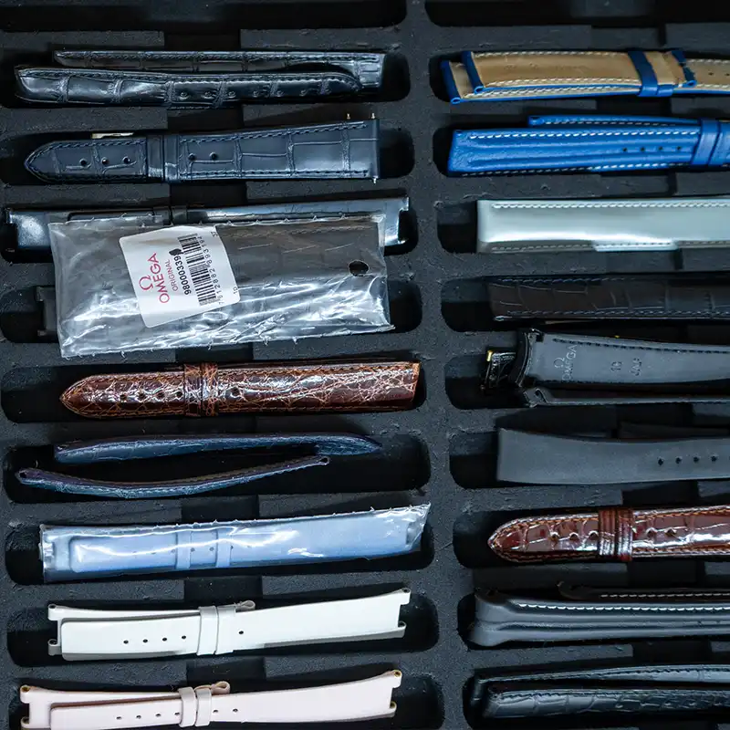 Leather and alligator straps for luxury watches – strap replacement in Geneva – The Watch Lab Genève