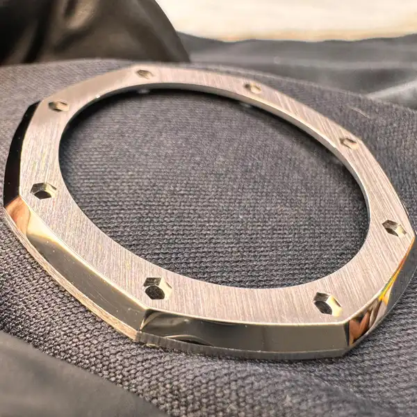 Audemars Piguet Royal Oak 14790 après polissage Audemars Piguet Royal Oak 14790 après polissage